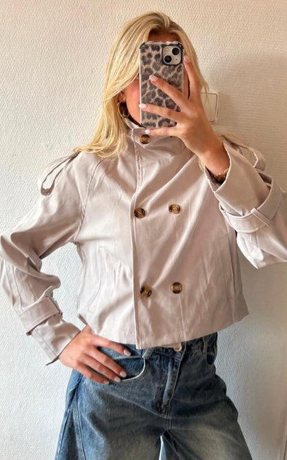 TRENCHCOAT • Beige